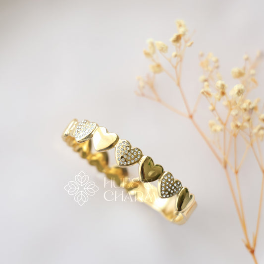 GOLDEN AD HEART BRACELET