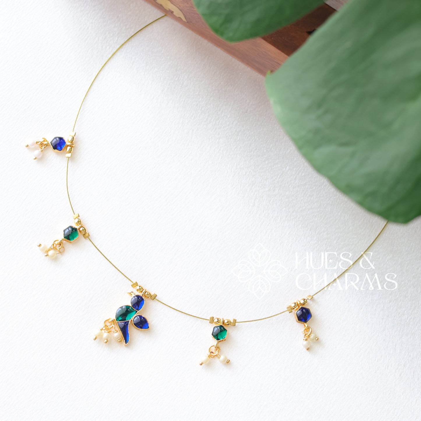 PARROT FLOATING NECKPIECE -BLUE & GREEN