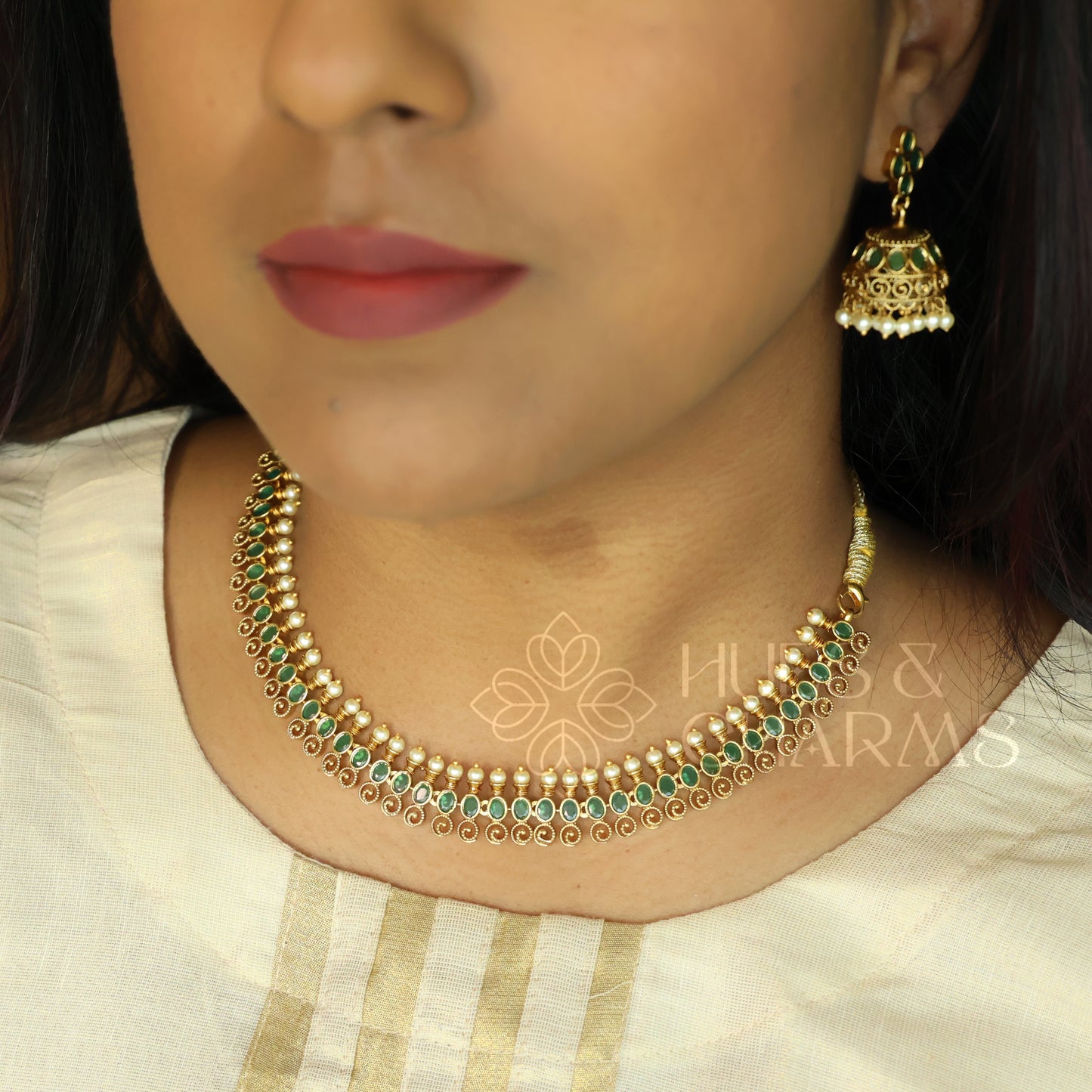 GOLDEN SIMPLE RATNA NECKLACE SET (Colours available)