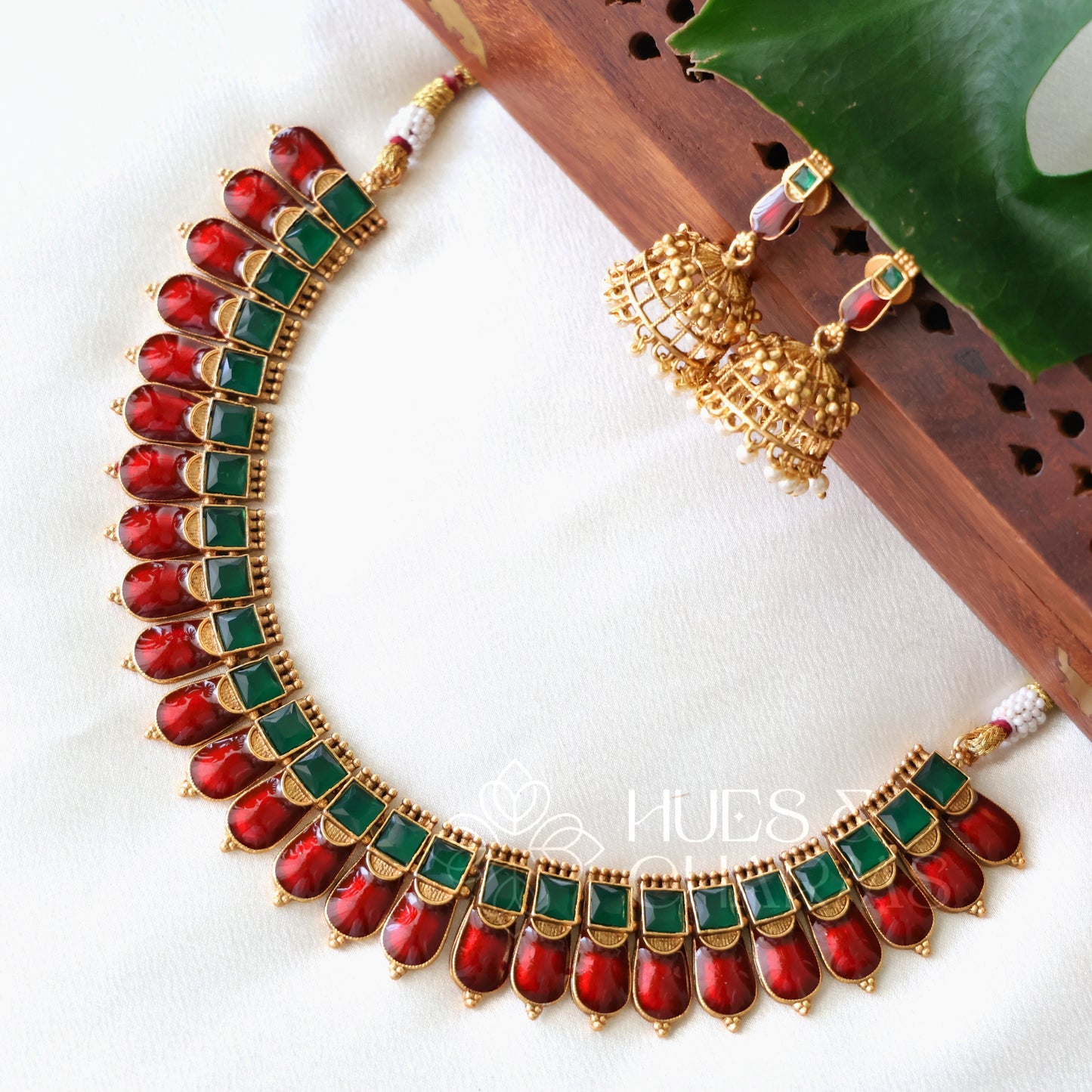 GOLDEN KOVAI PALAKKA NECKLACE SET (COLOURS AVAILABLE)