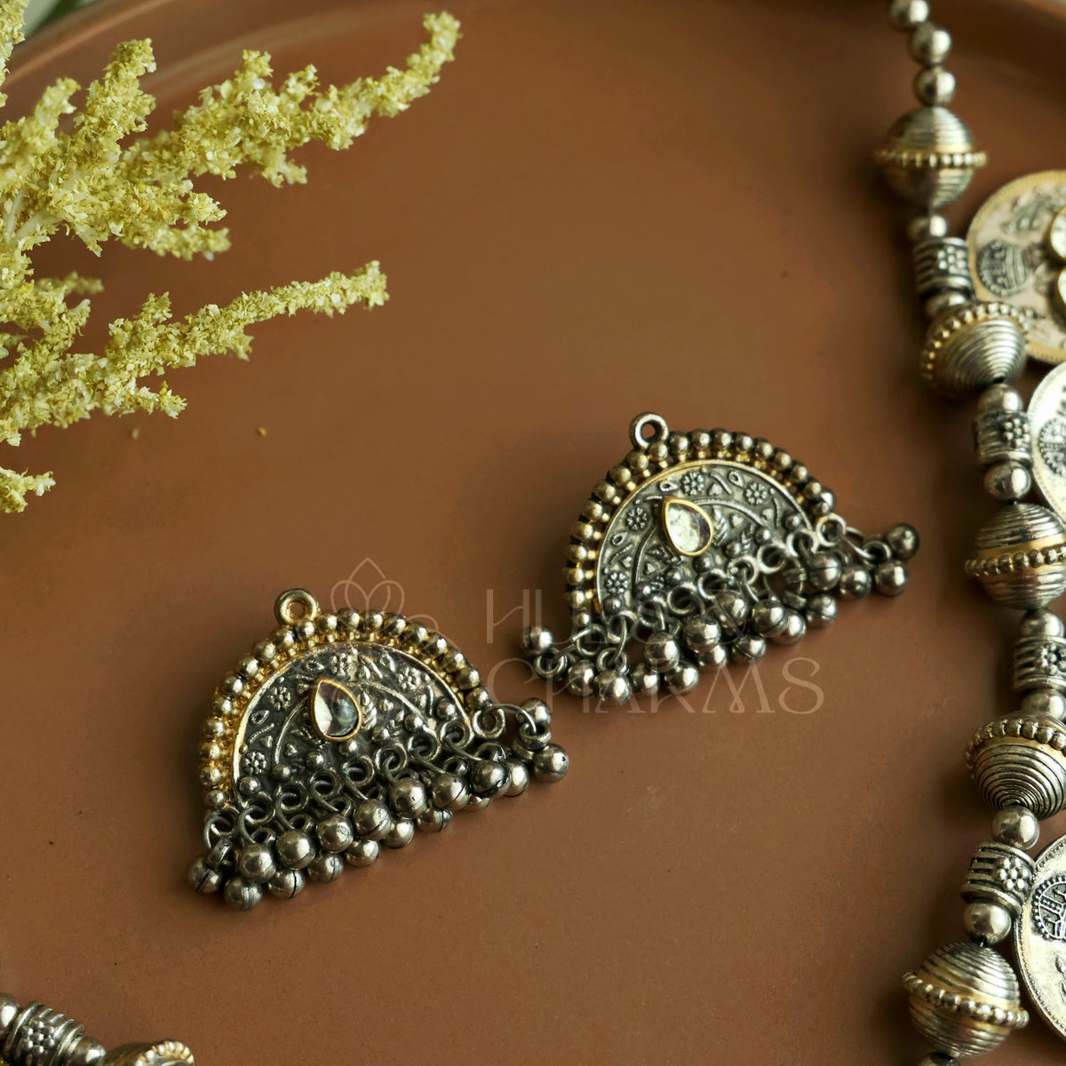 VINTAGE DUAL TONE COIN NECKLACE SET