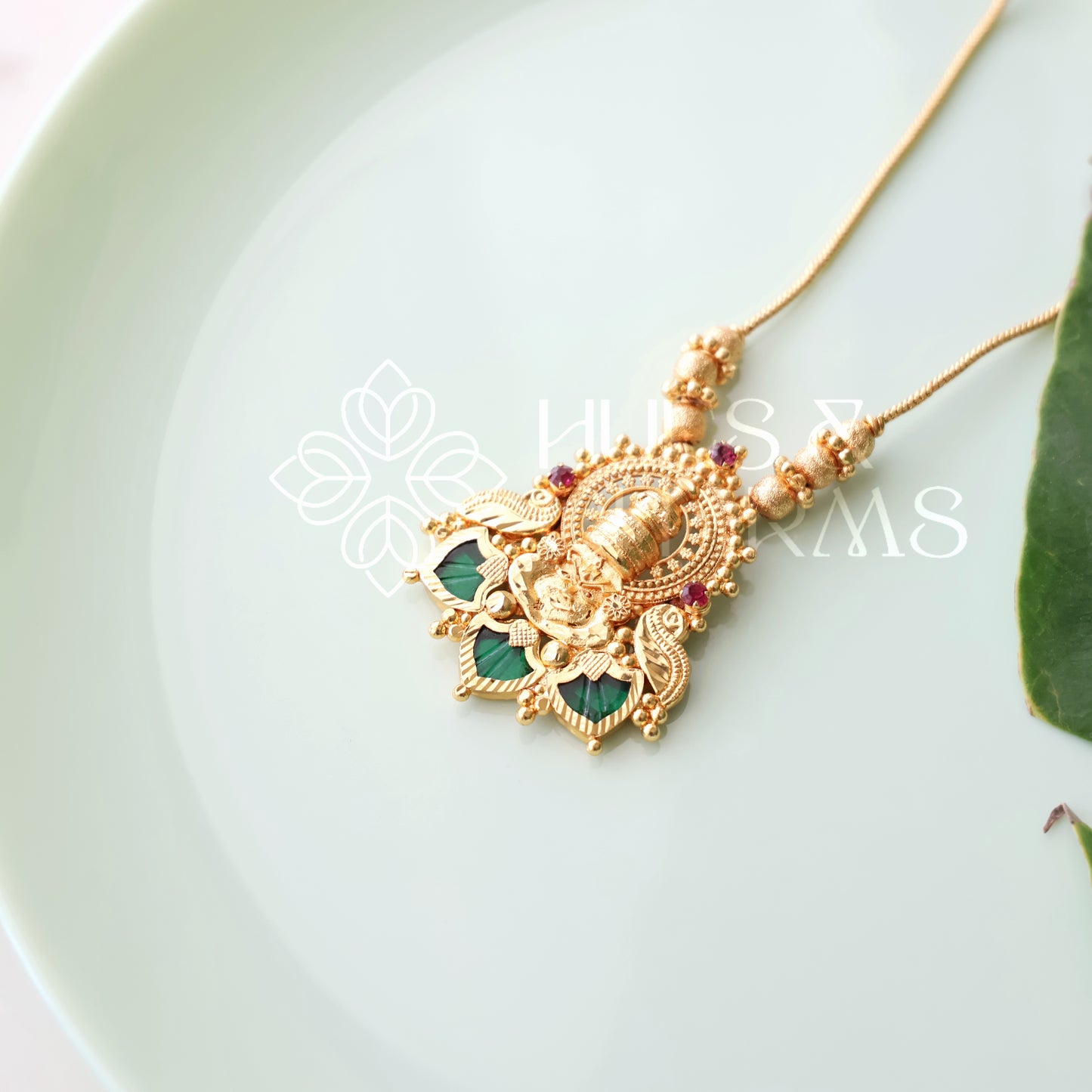 KATHAKALI PENDANT BALL NECKLACE | GOLD PLATED