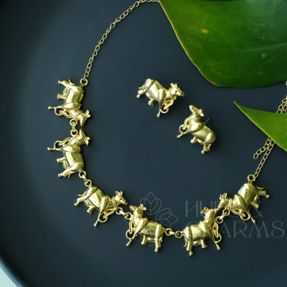 GOLDEN NANDINI NECKLACE SET