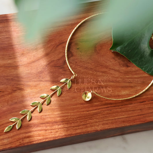 GOLDEN LEAF AND COIN CHARM NECK CUFF