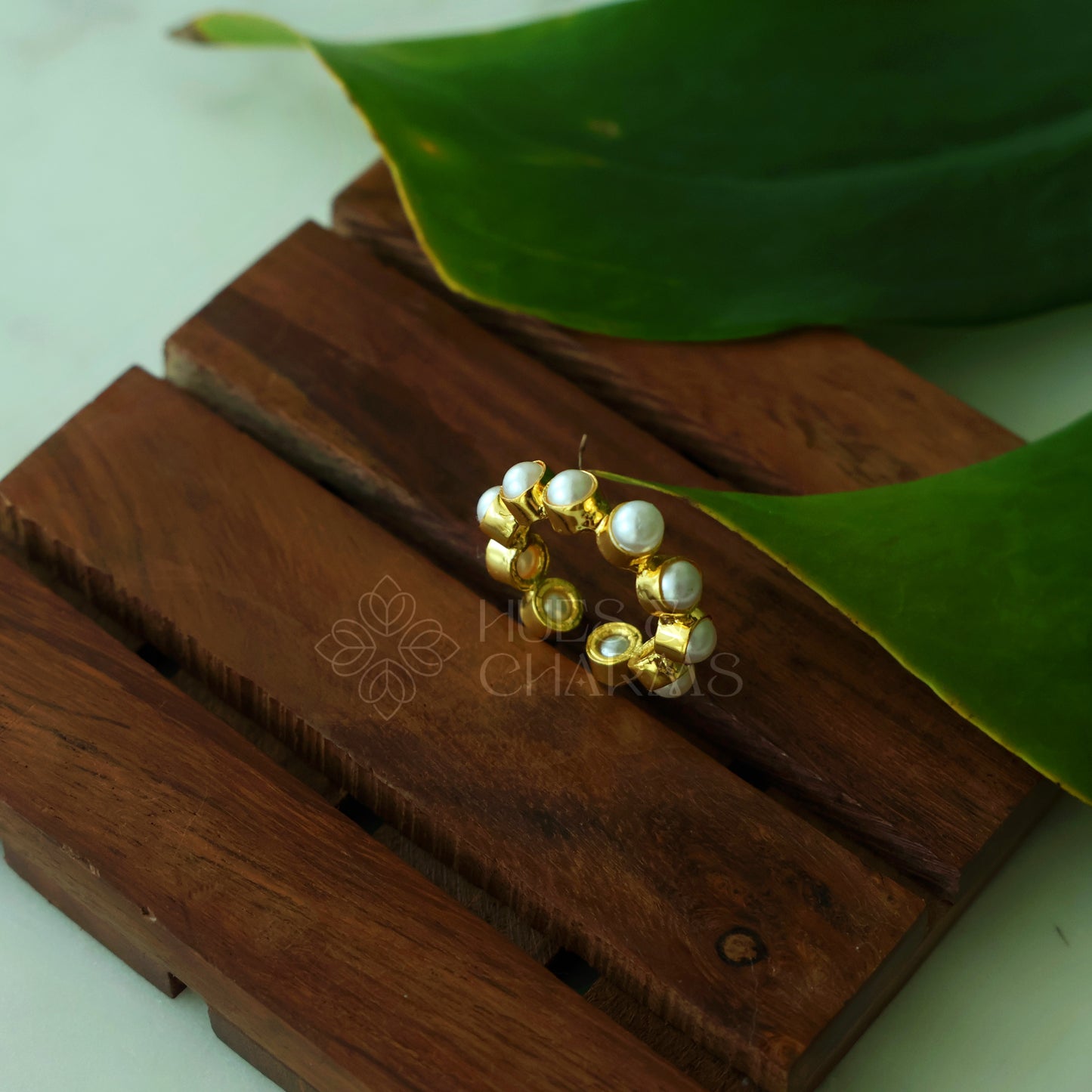 GOLDEN ORBIT PEARL ADJUSTABLE RING