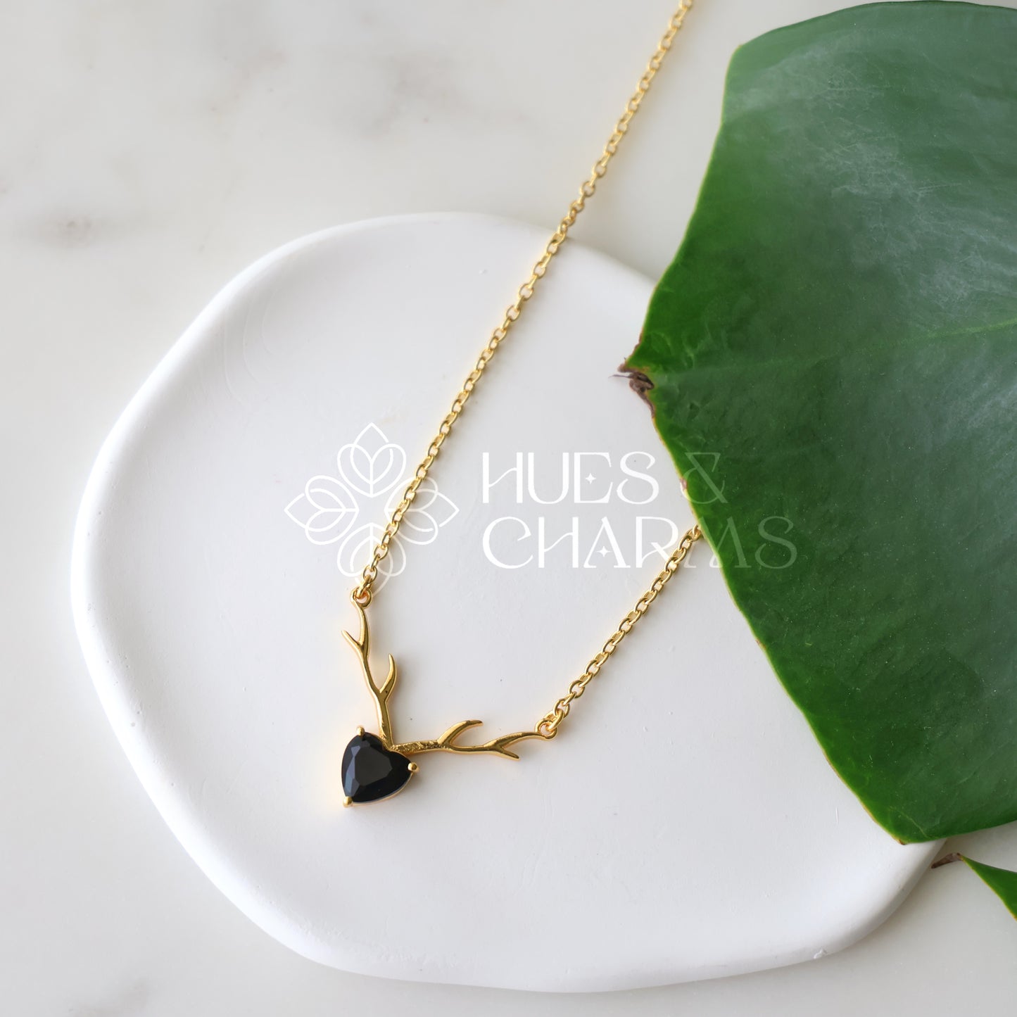 GLOSSY ETERNAL LOVE PENDANT NECKPIECE (COLOURS AVAILABLE)