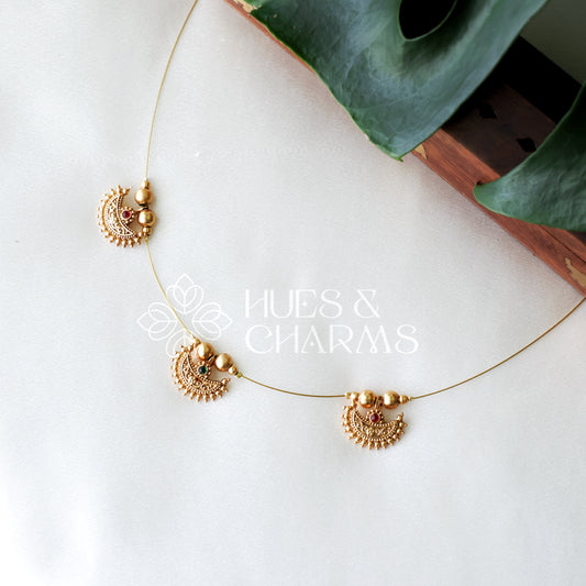GOLDEN 3 DIYA FLOATING NECKPIECE