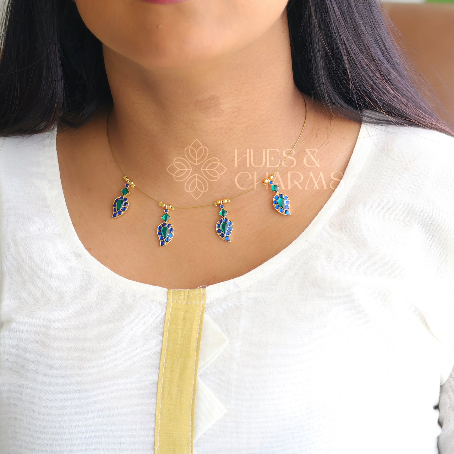 MANGO CHARMS FLOATING NECKPIECE - BLUE & GREEN