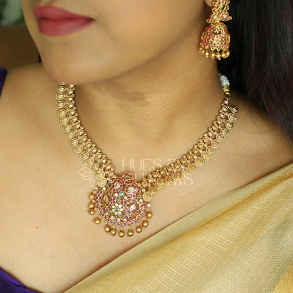 GOLDEN MAYURA LAKSHMI COIN KEMP NECKLACE SET | Premium jewellery