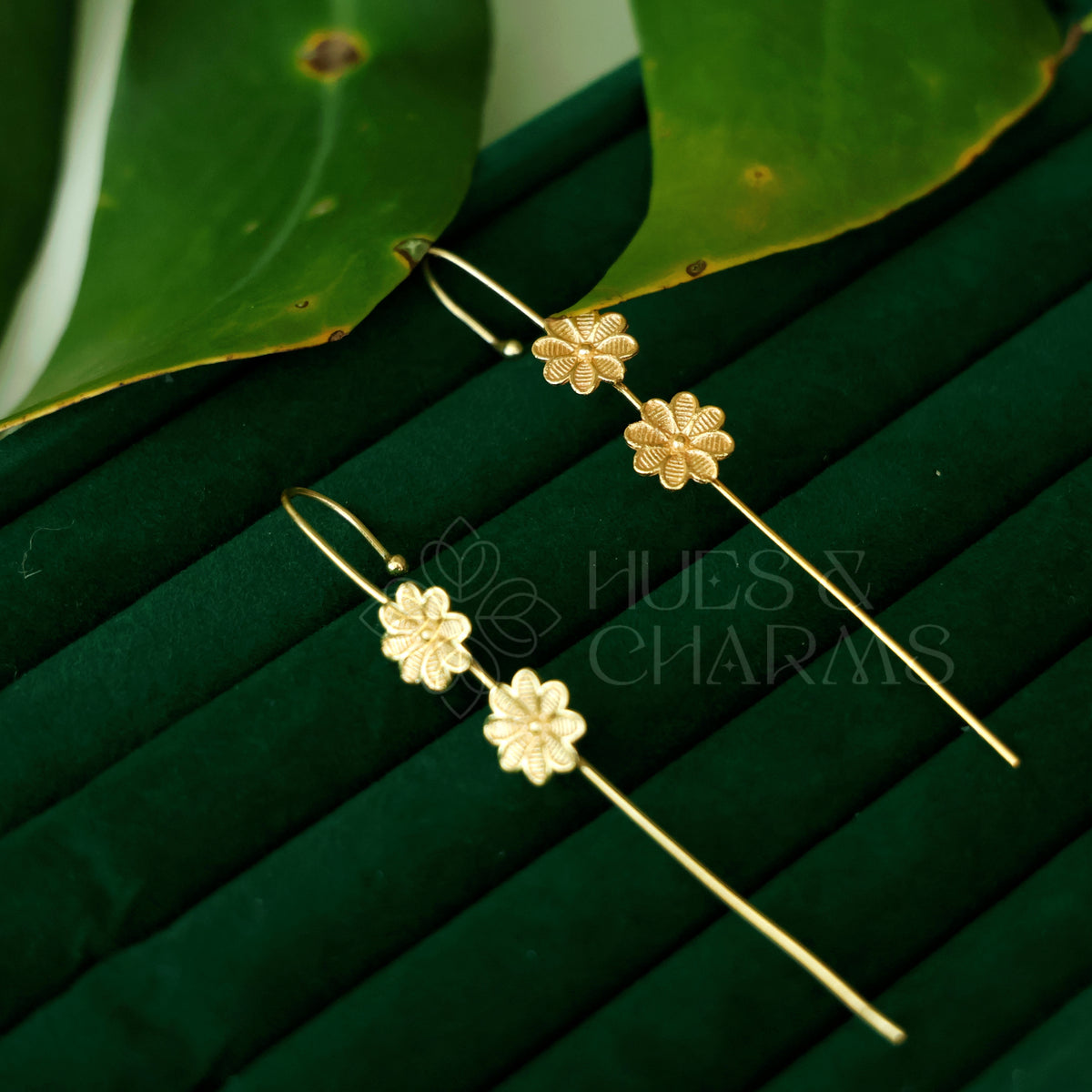 GOLDEN TWIN FLOREA EAR CUFF