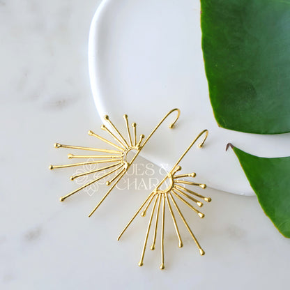 STATEMENT HALF SUN EAR CUFF