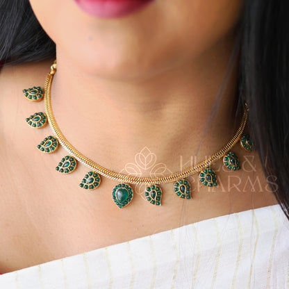 GOLDEN MAANGA KEMP NECKLACE SET (COLOURS AVAILABLE)