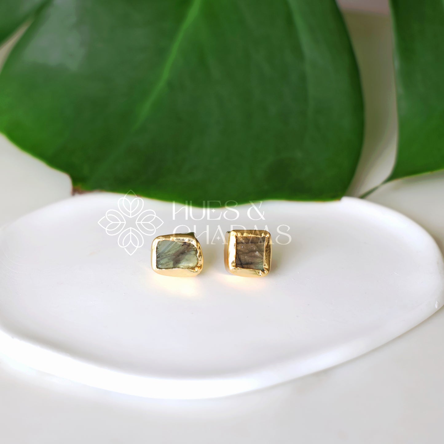 GOLDEN SMALL RAW STONE STUD EARRINGS (COLOURS AVAILABLE)