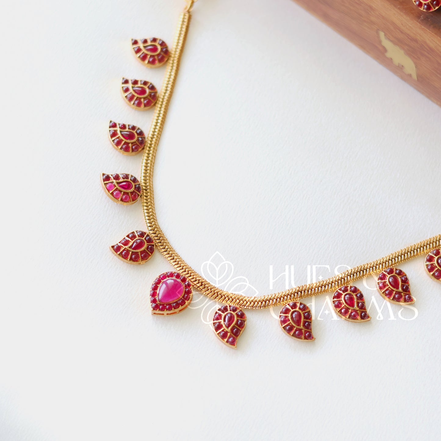 GOLDEN MAANGA KEMP NECKLACE SET (COLOURS AVAILABLE)