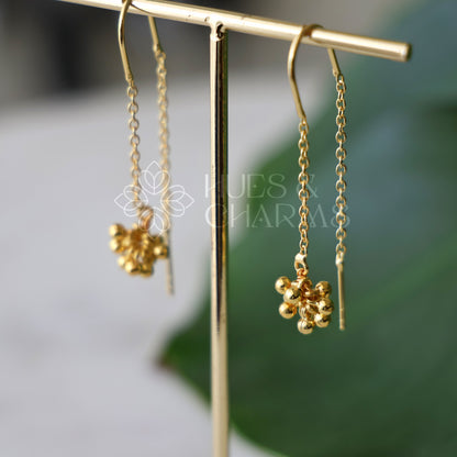 GOLDEN NEEDLE AND THREAD CLUSTER EARRINGS