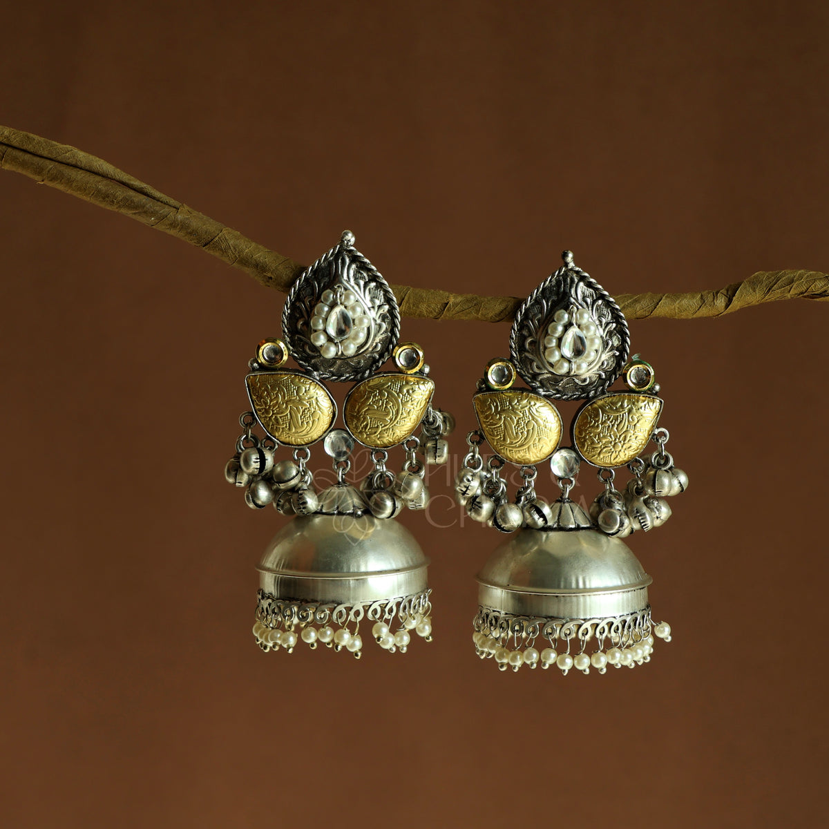 NISHKA DUAL TONE GHUNGROO JHUMKA