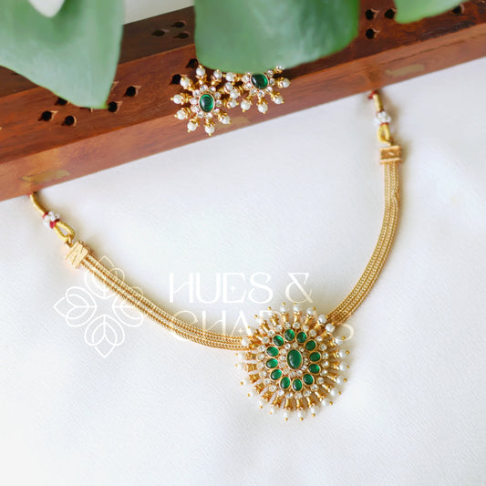 TRADITIONAL GREEN CHAKRA CHOKER SET