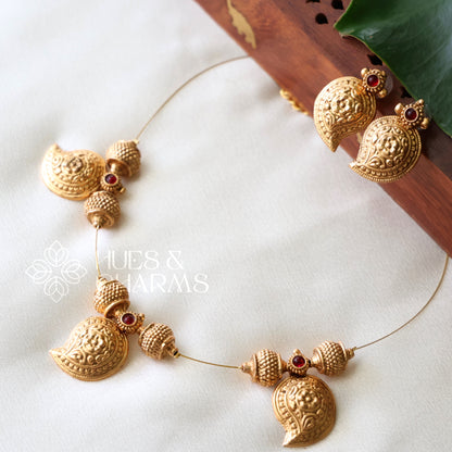 STATEMENT 3 MANGO FLOATING NECKLACE SET