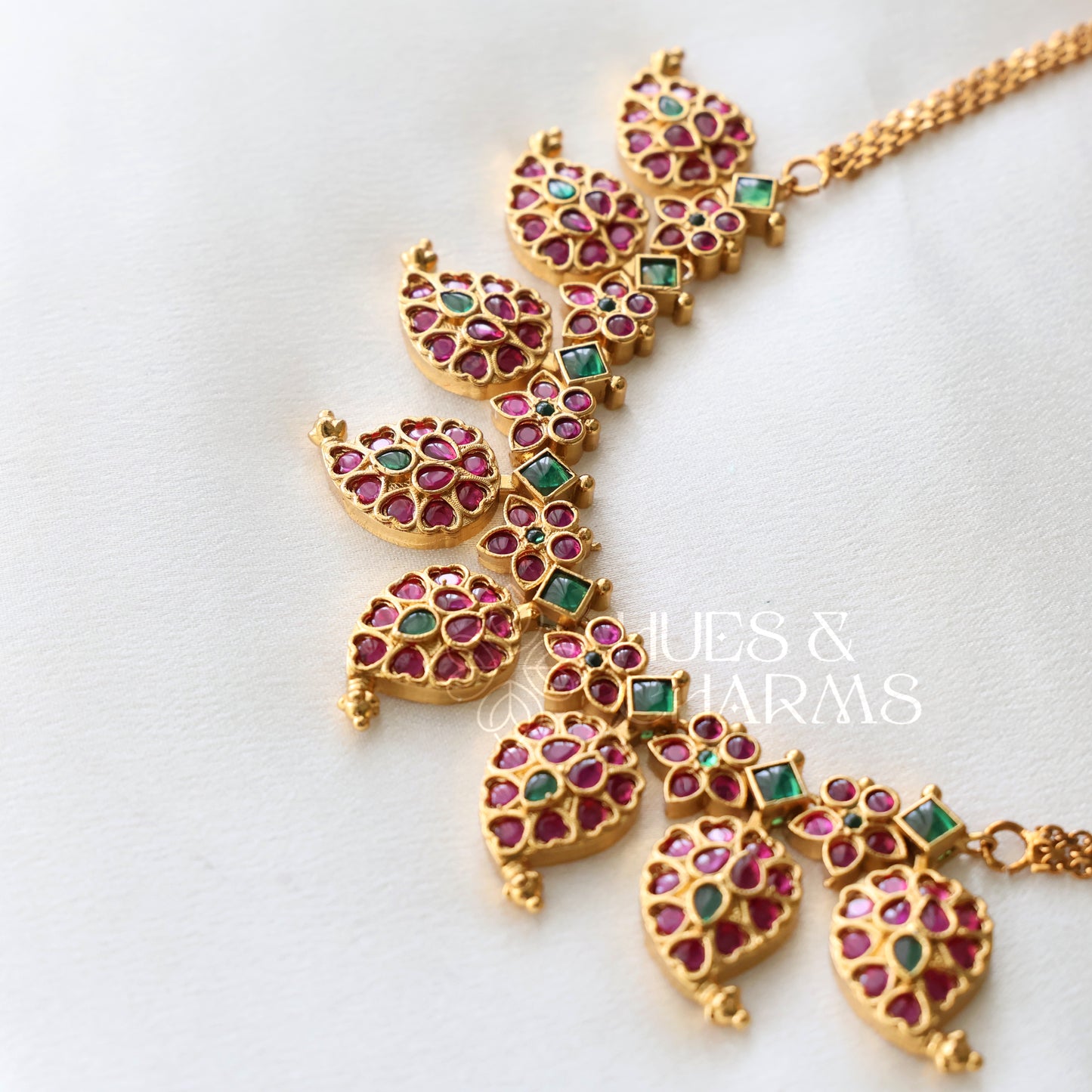TRADITIONAL KEMP MANGO MOTIF NECKLACE SET | Premium jewellery