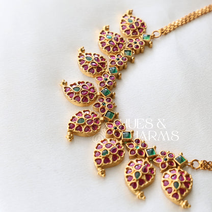 TRADITIONAL KEMP MANGO MOTIF NECKLACE SET | Premium jewellery