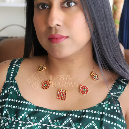 TRADITIONAL 5 PENDANT FLOATING NECKPIECE