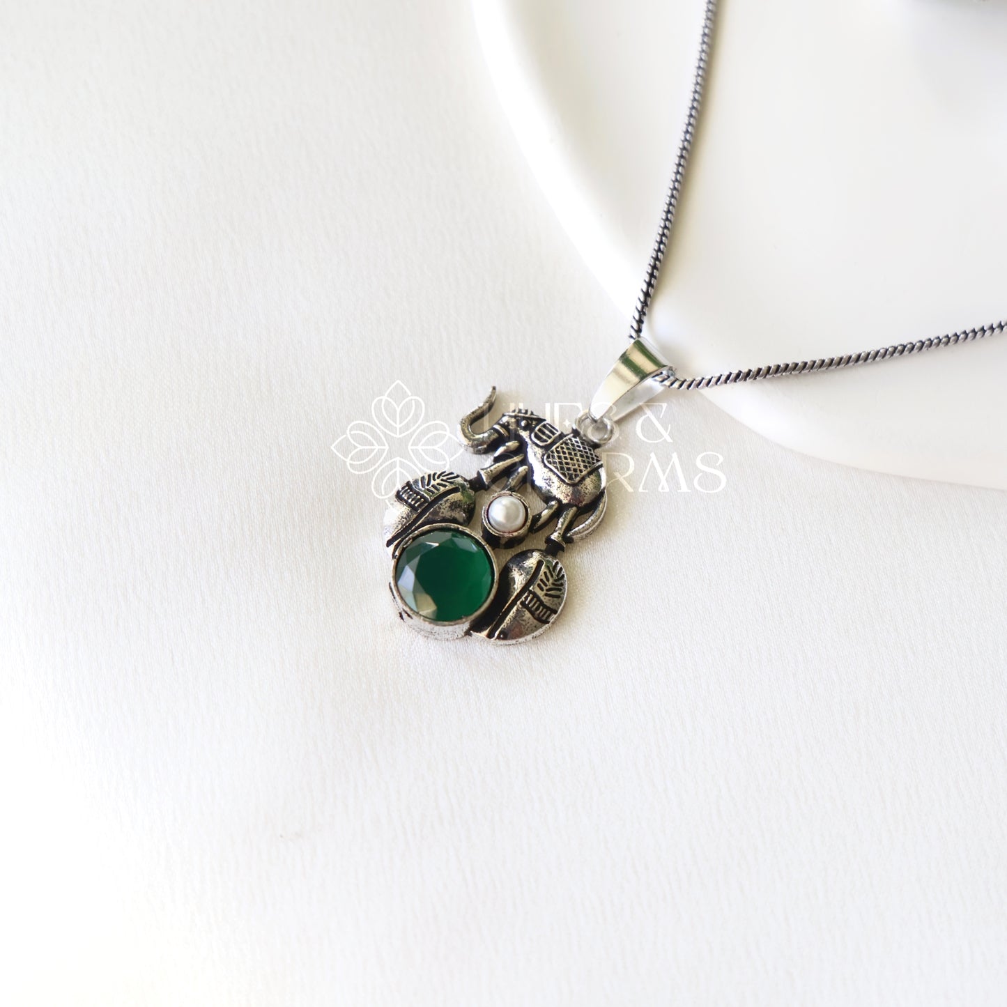 OXIDIZED HATHI LONG SIMPLE NECKLACE SET