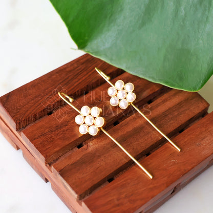 GOLDEN BLOOMING PEARL EAR CUFF