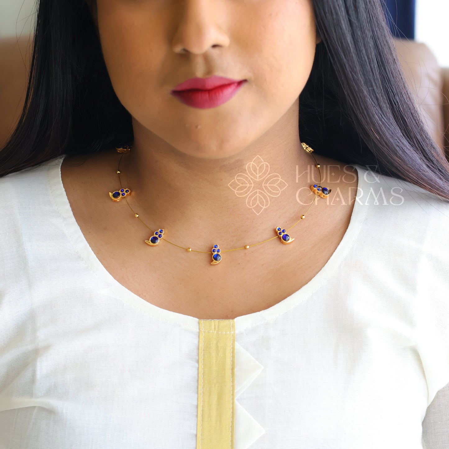 DROPS FLOATING NECKPIECE - BLUE