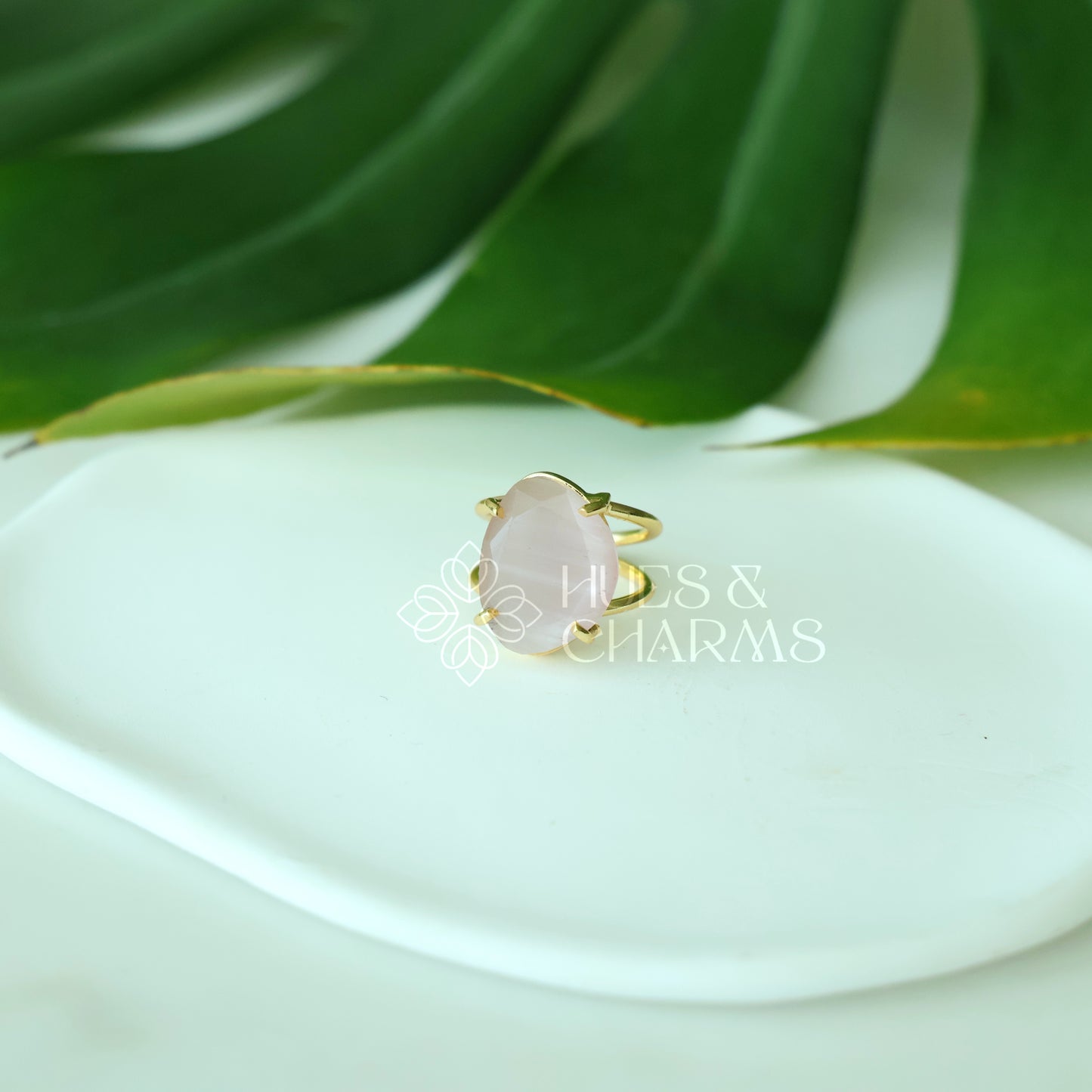 GLOSSY MIXED-CUT  ADJUSTABLE RING (Multiple shapes & colours available)