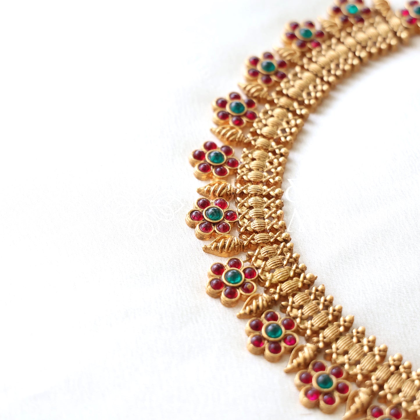 TRADITIONAL PUSHPA GRAND NECKLACE SET