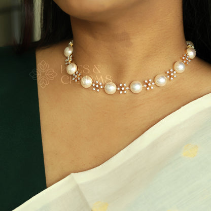 GOLDEN LUMINA AD PEARL NECKLACE SET (Premium Jewellery)
