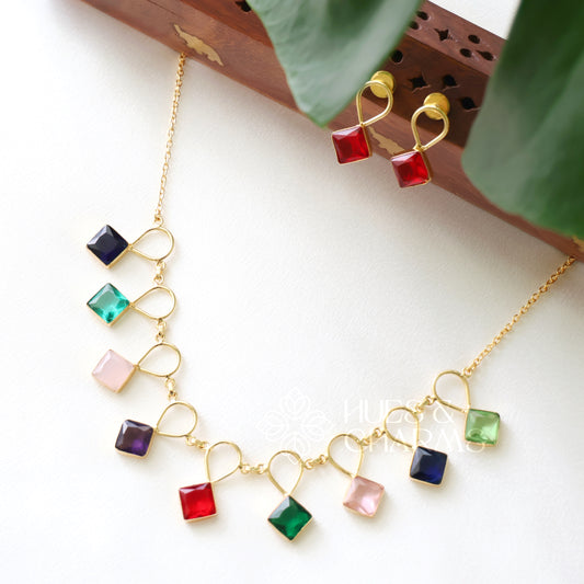 MULTICOLOR GLOSSY DROP NECKLACE SET