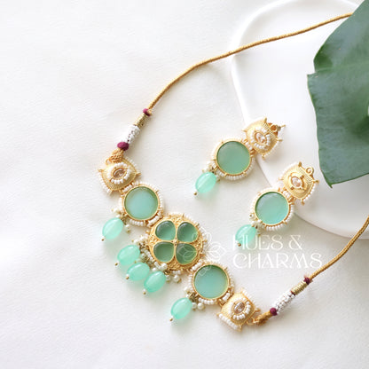 GOLDEN AAROHI STATEMENT CHOKER SET (COLOURS AVAILABLE)