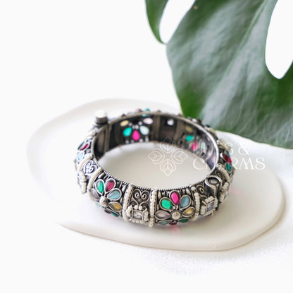 OXIDIZED FLORA SCREW KADA BANGLES(Colours available)