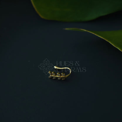 GOLDEN LEAF AD STONES NOSE PIN