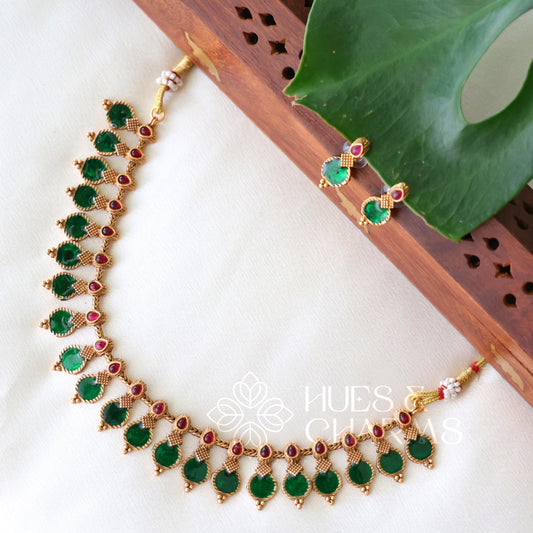 GOLDEN HARITHA PALAKKA NECKLACE SET( COLOURS AVAILABLE )