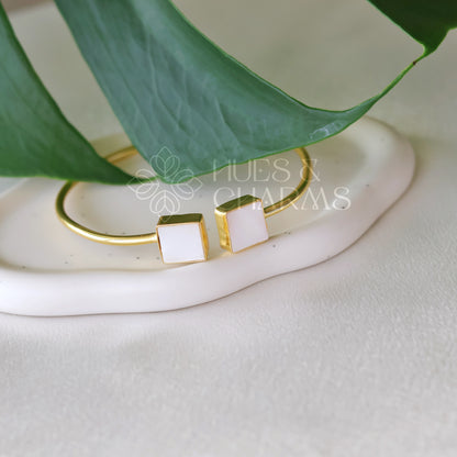 GOLDEN MOP SQUARE BANGLE