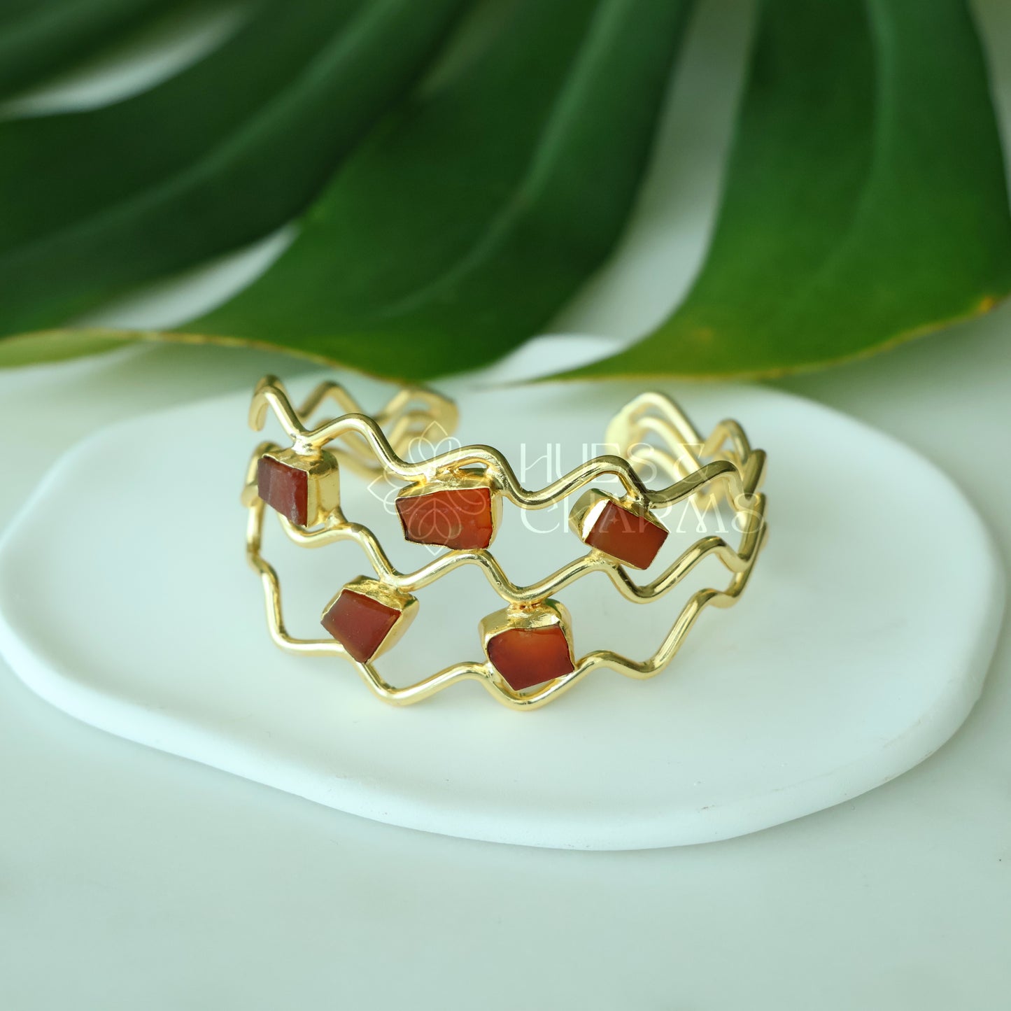 GOLDEN  RAW STONE ZIG ZAG ADJUSTABLE CUFF BANGLE(COLOURS AVAILABLE)