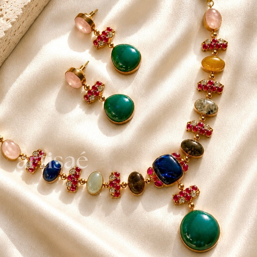 ORÉLIA MID LENGTH NECKLACE SET - MULTI RAW STONE