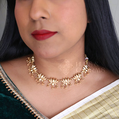GOLDEN LOTUS NECKLACE SET