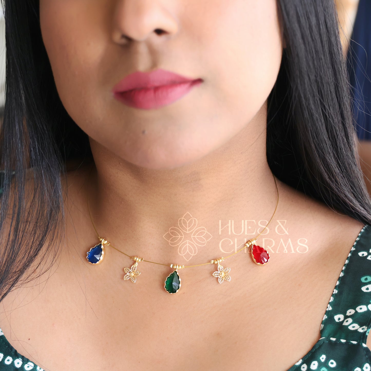 MULTICOLOUR GLOSSY DROP FLORAL FLOATING NECKPIECE