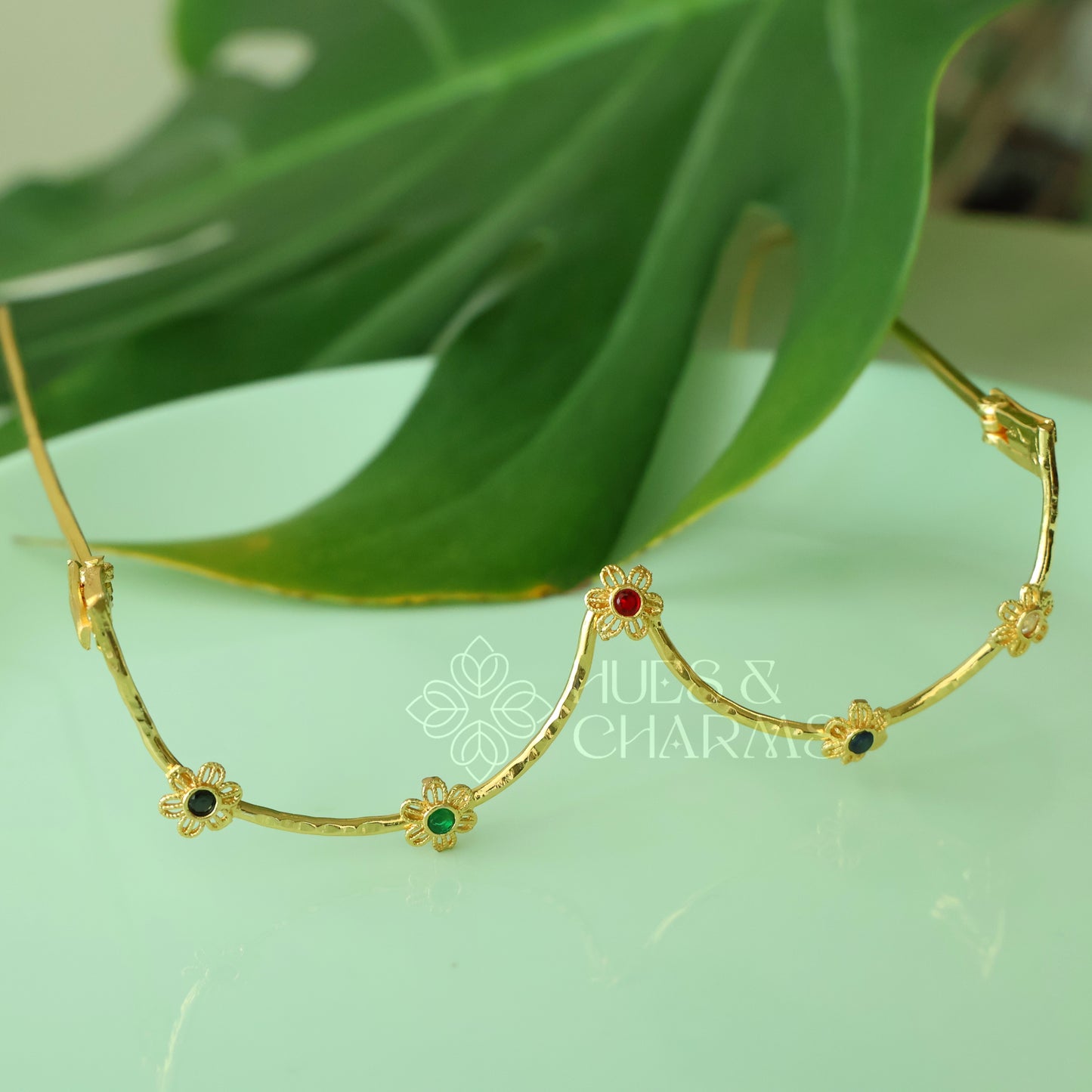 GOLDEN FLORAL NAVRANG FACELET