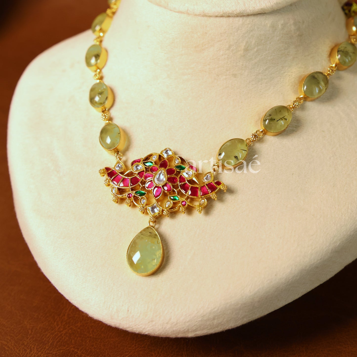 SERÉNA NATURAL STONE MID LENGTH NECKLACE SET - CABOCHON