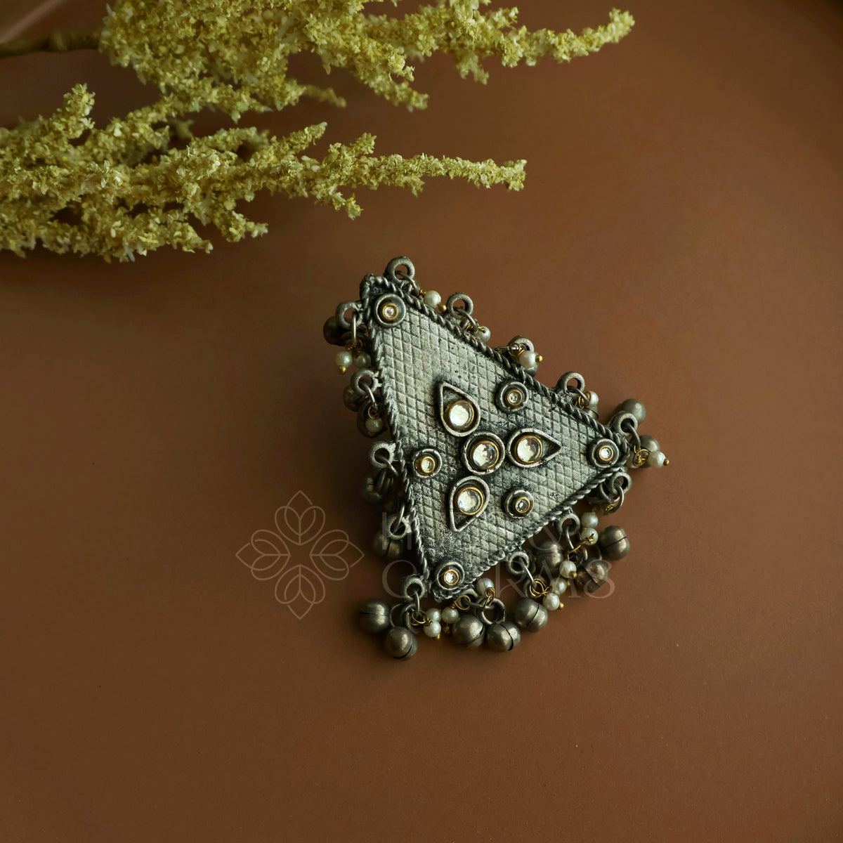 KASHVI OXIDIZED STATEMENT RING