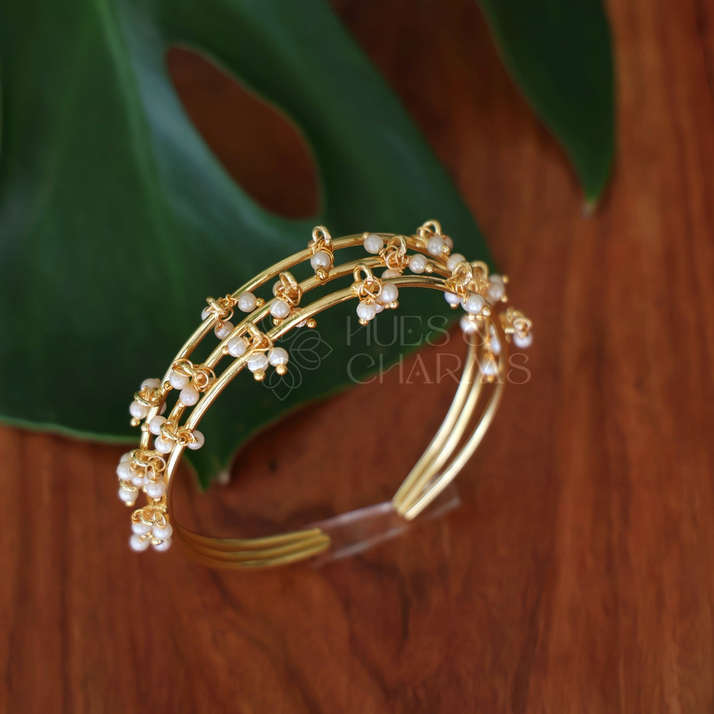 GOLDEN 3 LAYER PEARL DROPS ADJUSTABLE BANGLE