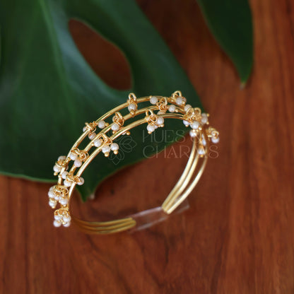 GOLDEN 3 LAYER PEARL DROPS ADJUSTABLE BANGLE
