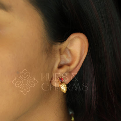 GOLDEN SIMPLE PALLAVI NECKLACE SET