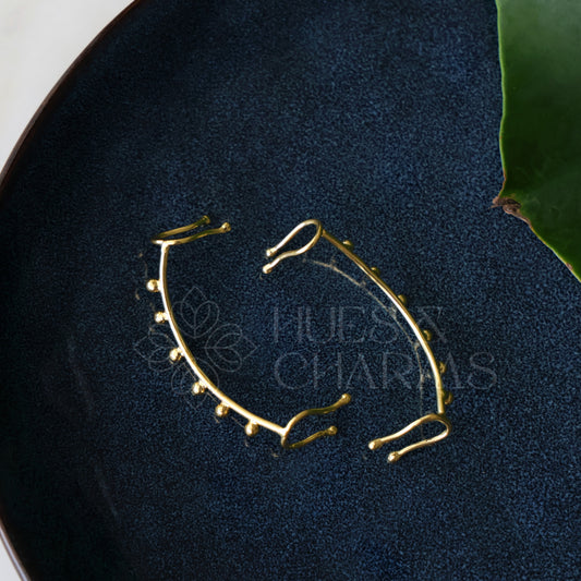 GOLDEN LAYERED CURVED EAR CUFF