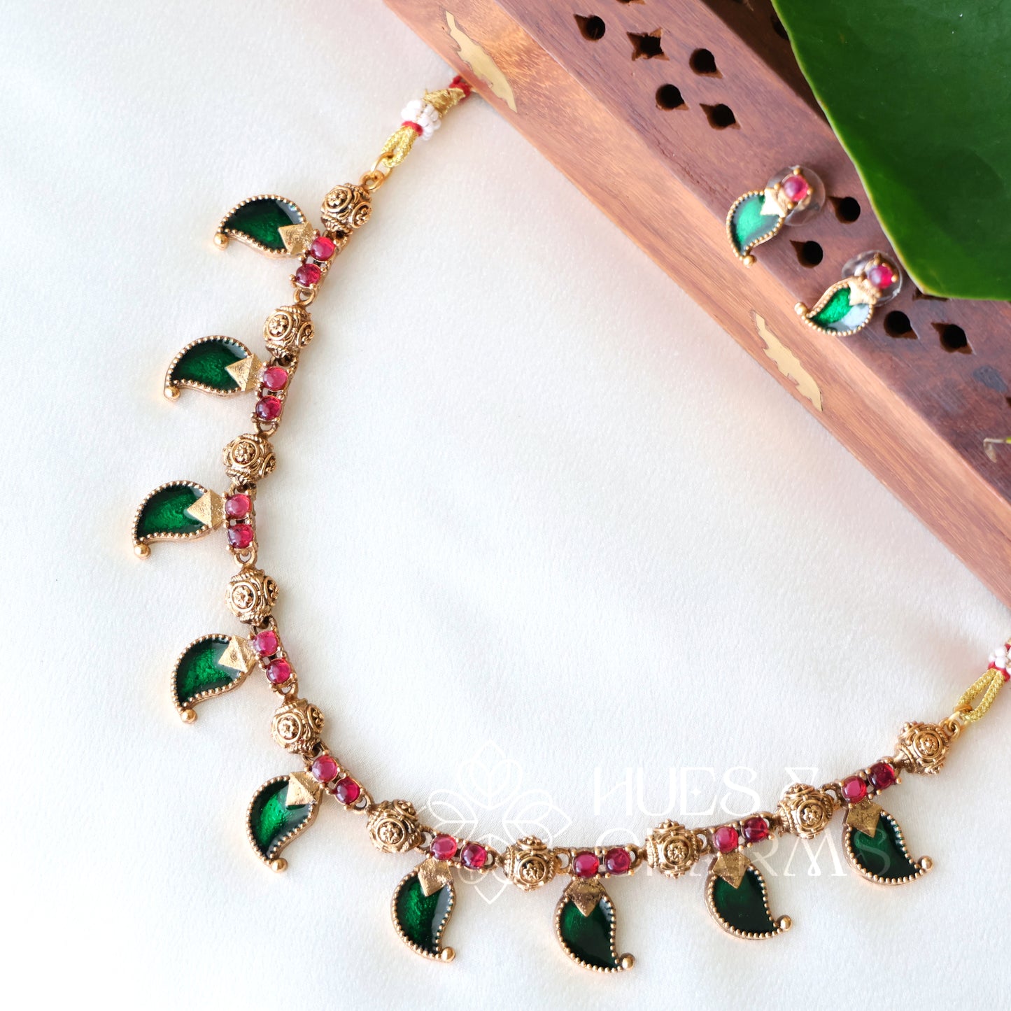 TRADITIONAL PALAKKA VAIDEHI NECKLACE SET (Colours available)