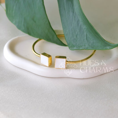 GOLDEN MOP SQUARE BANGLE